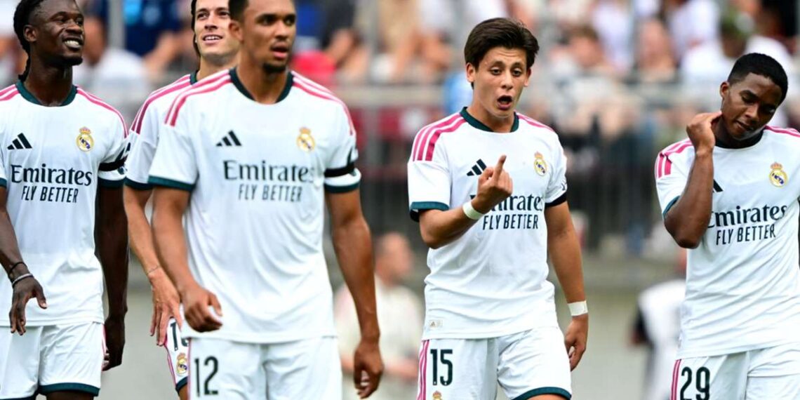 Jose Mourinho ban hành ba luật mới để cải tổ Real Madrid jose mourinho ban hanh ba luat moi de cai to real madrid.jpg