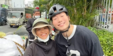 khach han ngo ngang khi gap chi ban trai cay viet nam noi tieng han nhu gio 1514.jpg