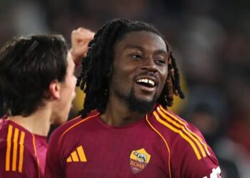 Man City chuyển hướng sang tiền vệ Manu Kone của Roma manu kone 2008091355.jpg