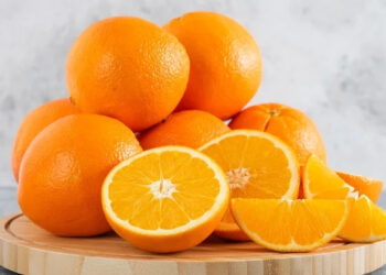 Nghiên cứu mới xác nhận nhiều người vứt bỏ phần bổ dưỡng nhất của quả cam nghien cuu moi xac nhan nhieu nguoi vut bo phan bo duong nhat cua qua cam 2356.jpg