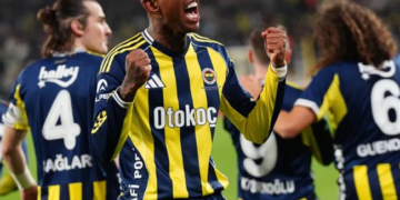 nhan dinh fenerbahce vs lyon 2h00 ngay 198 loi the san nha.png