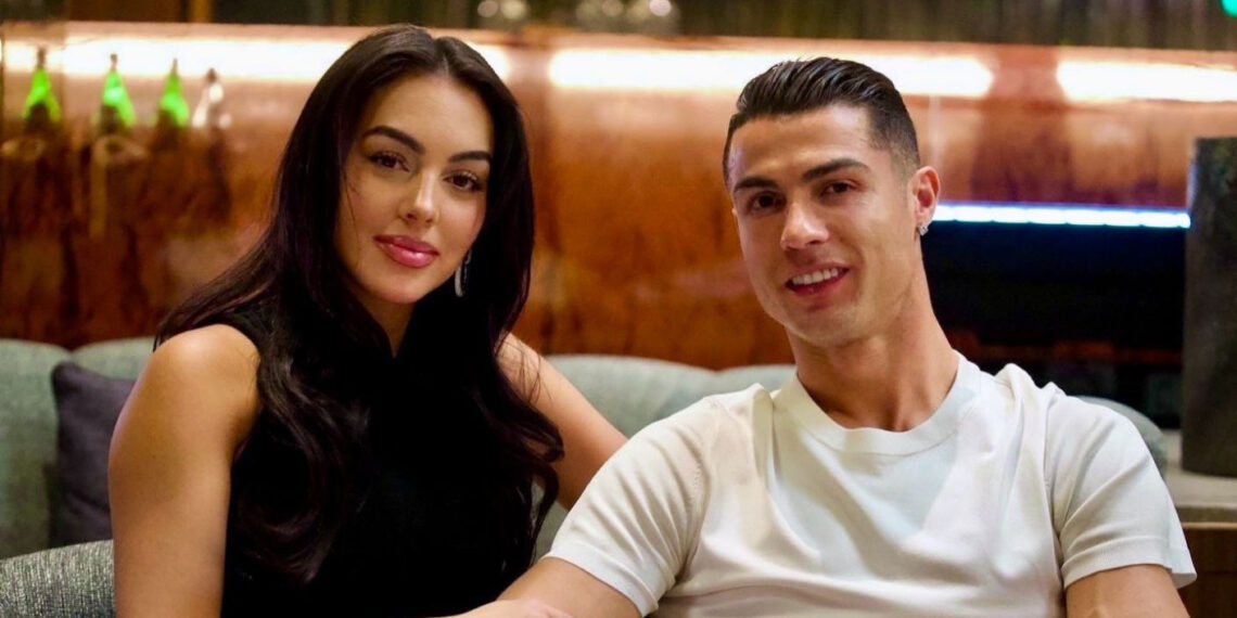 ronaldo bi mat cuoi georgina dung mot nam sau man cau hon 62.jpg