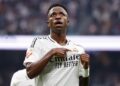 Vinicius hé lộ tương lai sau buổi tập đầu tiên cùng HLV Mourinho vinicius jr chuan bi len chuc chu tich doi bong.jpg