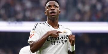 vinicius jr chuan bi len chuc chu tich doi bong.jpg