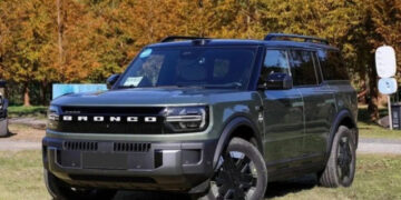 xehay bronco 120826 5.jpg
