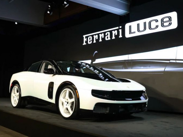 Ferrari Luce đầu tiên được đấu giá hơn 1 nghìn tỷ VNĐ, cao gấp 36 lần mức giá dự kiến ban đầu xehay dau gia luce 170826 3.jpg