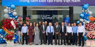 xehay ford vn 060826 4.jpg