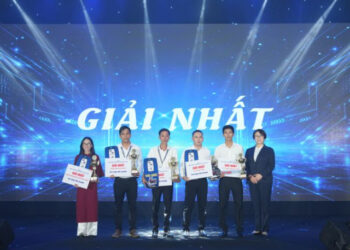 xehay hoi thi hvn 150826 2.jpg
