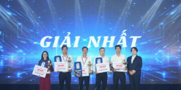 xehay hoi thi hvn 150826 2.jpg