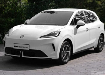 MG Việt Nam tiếp tục "nhá hàng" mẫu xe điện mới: Hé lộ loạt chi tiết trước ngày ra mắt, đối thủ mới của Geely EX2 dần lộ diện xehay mg4 200826 4.jpg