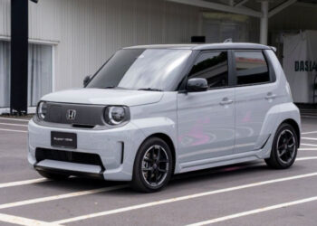 xehay super one ev 140826 1.jpg