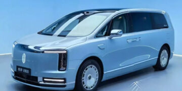 xehay v800 080826 2.jpg